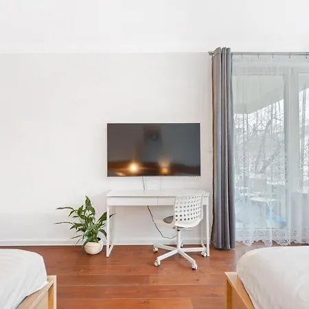 The Dante - Family With Free Parking Apartment *
