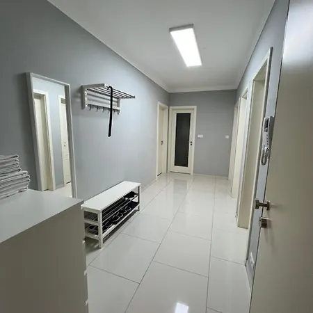 Apartamento The Dante - Family With Free Parking Praga